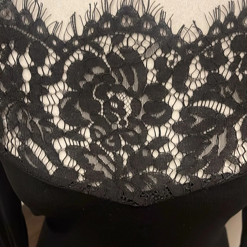 SHEIN lace accent top - Picture 3 of 4
